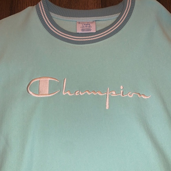 Champion ‘Reverse Weave’ Crewneck - Picture 6 of 9